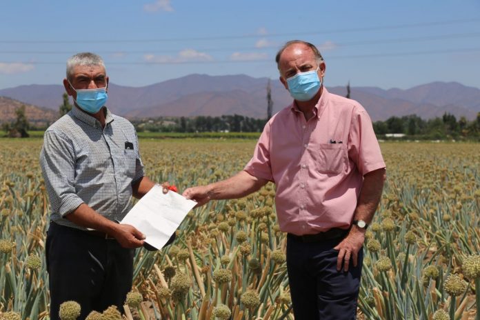 Ministro Walker anuncia Fondo de Emergencia de $2.500 millones para los agricultores damnificados por el derrumbe del Canal Las Mercedes