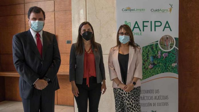 AFIPA celebró sus 30 años de presencia en Chile con Seminario Internacional sobre fomento de la agricultura sustentable  y premiando a la Mujer del Agro Mónica Gebert