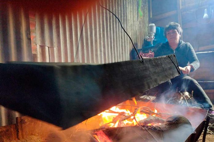 Fotolibro “El Secreto está en el Humo”. Acercándonos a preparaciones y tecnologías culinarias provenientes de la tradición.