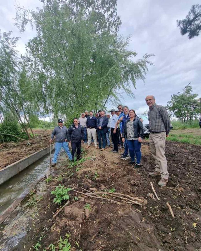 Regantes de Bulnes suman hectáreas de riego gracias a proyecto asociativo