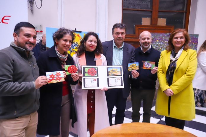 Gobierno y Correos Chile celebran creación oficial del Parque Nacional Desierto Florido con matasellos especial