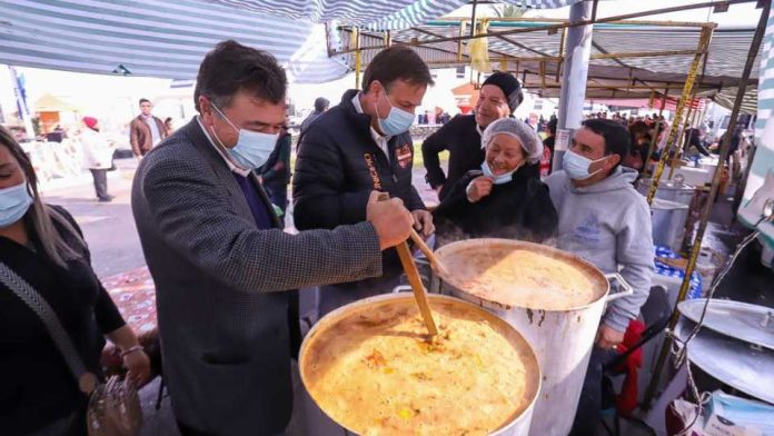 Ministro Valenzuela resalta programa de cultivos tradicionales de INDAP para aumentar la producción nacional de legumbres