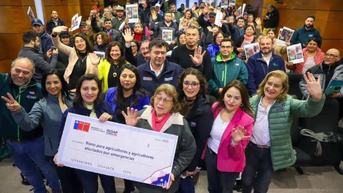 Agricultores afectados por inundaciones en Biobío comenzaron a recibir bonos de $1 hasta $5 millones 