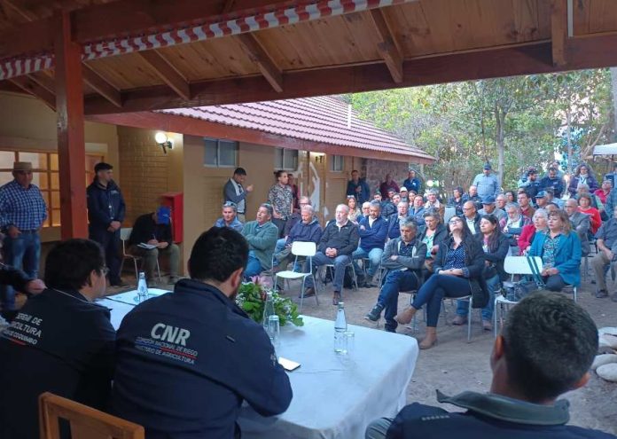 Autoridades del agro y regantes de la Junta de Vigilancia del Río Elqui establecen mecanismos de trabajo para mitigar efectos de la crisis climática e hídrica