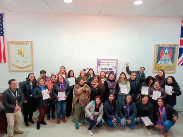 PRODEMU capacita a mujeres de Chile Chico  con taller denominado 