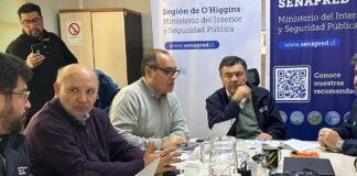 Ministro Valenzuela se despliega en terreno y constata efectos del temporal en la agricultura de la región de O´Higgins