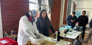 Técnicos, docentes y estudiantes se capacitan en producción de insectos benéficos para la agricultura