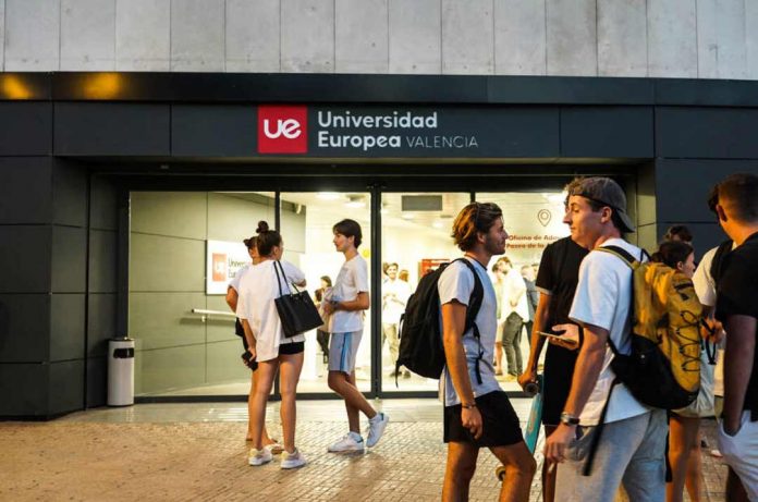 UNIVERSIDAD EUROPEA Y OIJ ABREN CONVOCATORIA DE BECAS PARA ESTUDIANTES DE CHILE