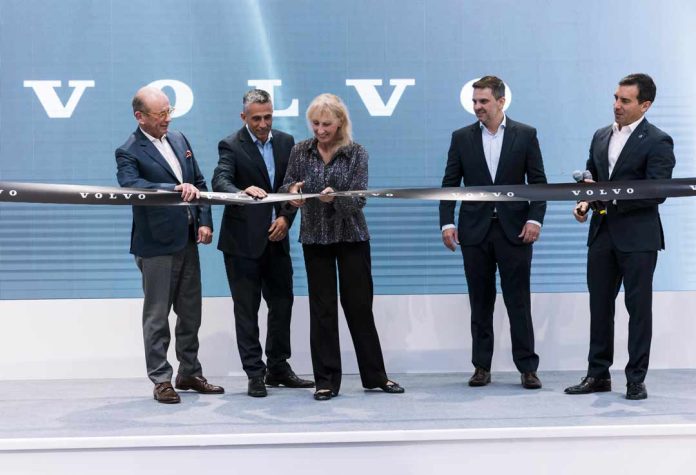 Volvo Cars Chile consolida su camino hacia la electrificación con nueva experiencia en ventas y atención al cliente Recibidos