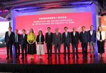 Frutas de Chile y Eastern Air Logistics firman acuerdo para potenciar los envíos de cerezas al mercado chino