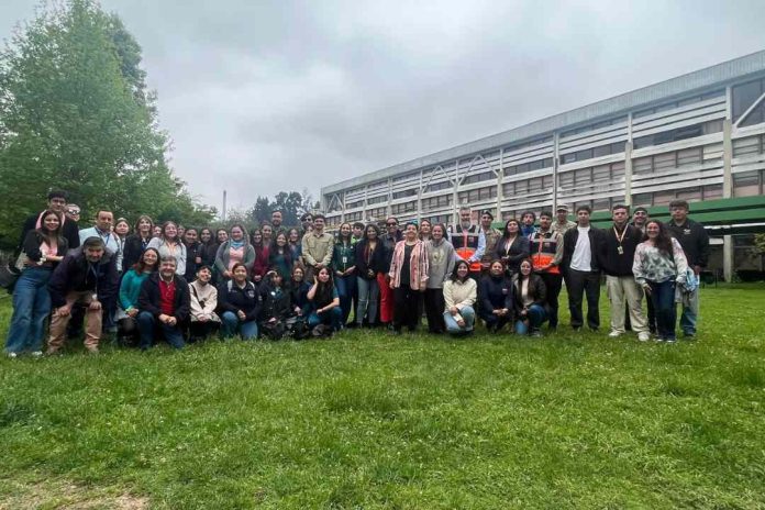 Primeros respondedores de emergencias de fauna silvestre se capacitan en contención y manejo de rescate