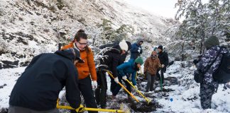 Las Torres Patagonia negocia financiamiento para construir dos puentes para el nuevo sendero a Base Torres