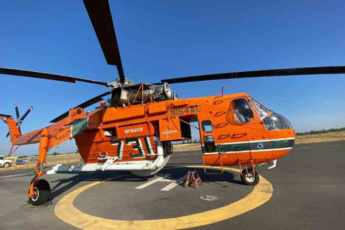 Aeronaves de alto impacto: Aircranes y Superpumas refuerzan la batalla contra el fuego en Chile