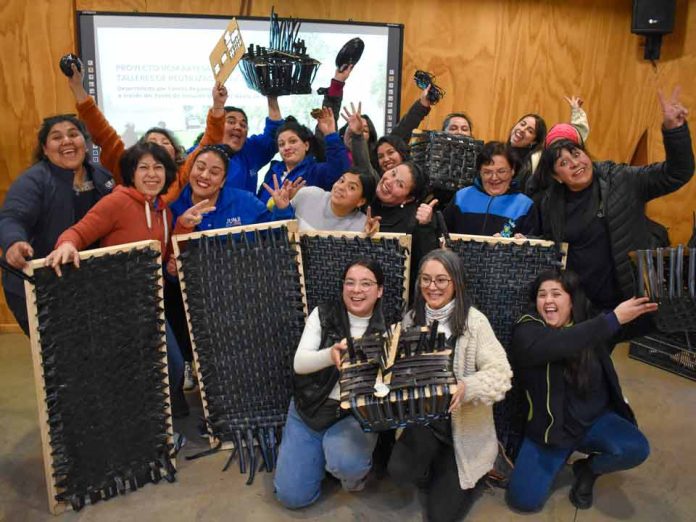 Educadoras de párvulo se capacitan en reutilización de cintas de riego