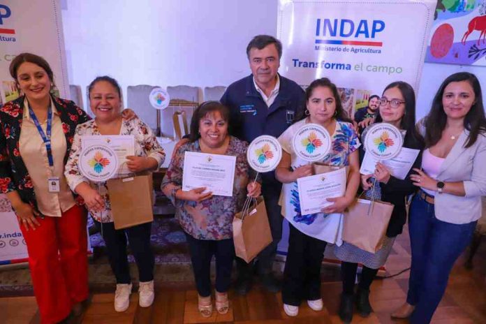 Agricultores de Biobío lideran uso del Sello Manos Campesinas a nivel nacional