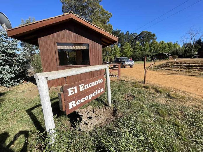 Seremi de Energía premia a empresa turística que apostó por energías renovables