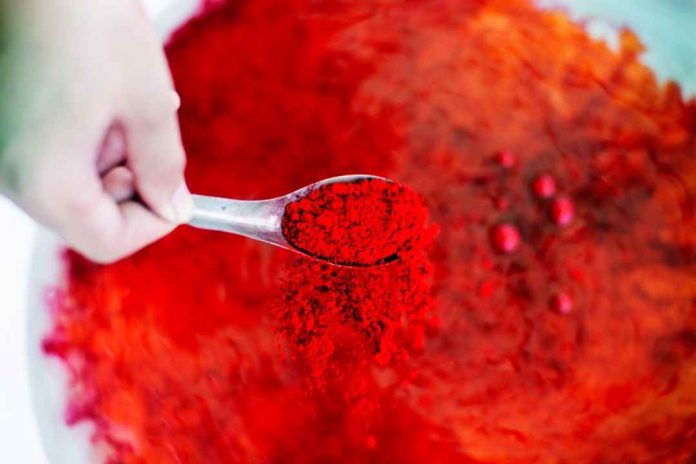 Experta analiza prohibición del colorante Rojo N°3 en alimentos en EE.UU y sus posibles repercusiones en Chile