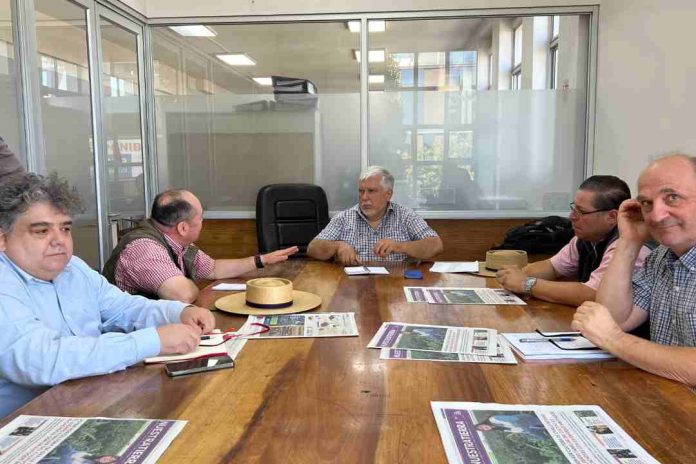 Sector lechero de Ñuble avanza hacia la sostenibilidad con alianza estratégica entre Agricultura, academia y productores