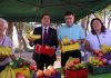 Ministro de Agricultura llama a replicar banco de alimentos y a consumir frutas y verduras en Día de la Mujer Feriante