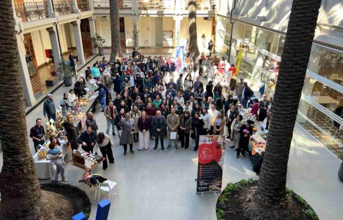 Emprendimiento e innovación alimentaria Programa VEA cierra con más de mil capacitados y 50 prototipos desarrollados Emprendimiento e innovación alimentaria: Programa VEA cierra con más de mil capacitados y 50 prototipos desarrollados