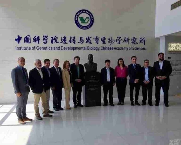 Ministro Valenzuela en foro empresarial Chile – China “Tenemos que dar certeza y colaboración en tiempos de turbulencia; por eso hay que fortalecer la inversión” Ministro Valenzuela en foro empresarial Chile – China: “Tenemos que dar certeza y colaboración en tiempos de turbulencia; por eso hay que fortalecer la inversión”