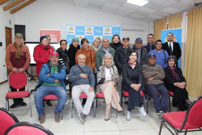 Proyecto de Vinculación con el medio apoyará a agricultores de Hijuelas