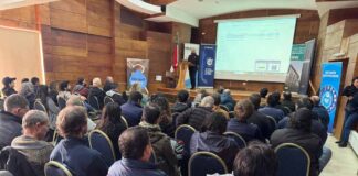 Seminario abordó desafíos y experiencias en sistemas de ordeño robótico de vacas lecheras