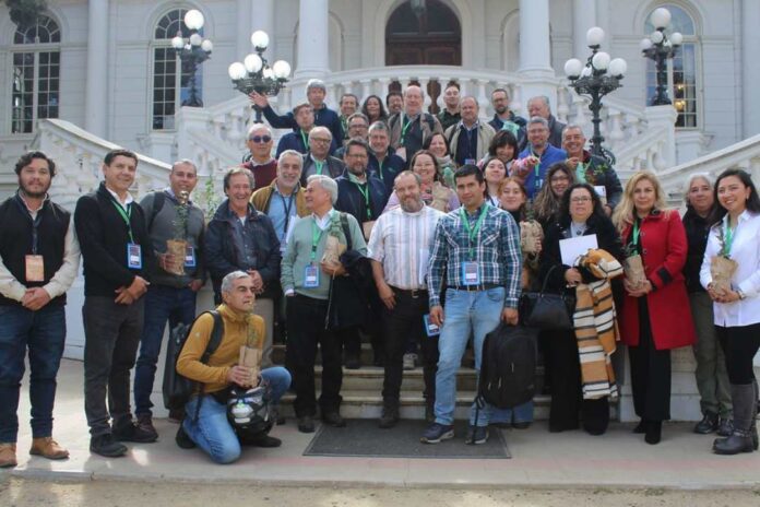 Consultores forestales valoran modelo de trabajo periódico implementado por CONAF Consultores forestales valoran modelo de trabajo periódico implementado por CONAF