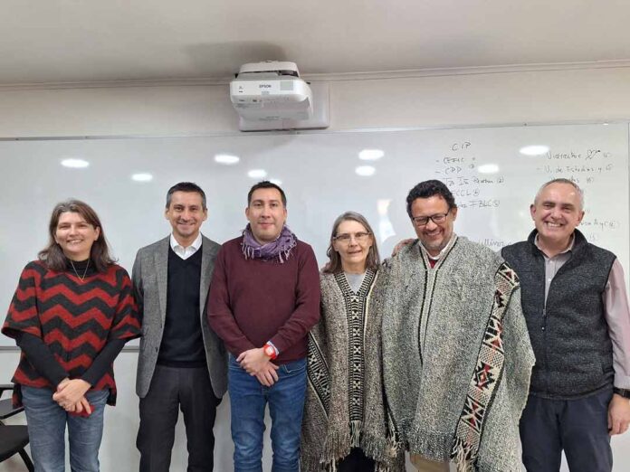 Investigadores de la Cepal visitaron la UCT para fortalecer liderazgos públicos colaborativos Investigadores de la Cepal visitaron la UCT para fortalecer liderazgos públicos colaborativos