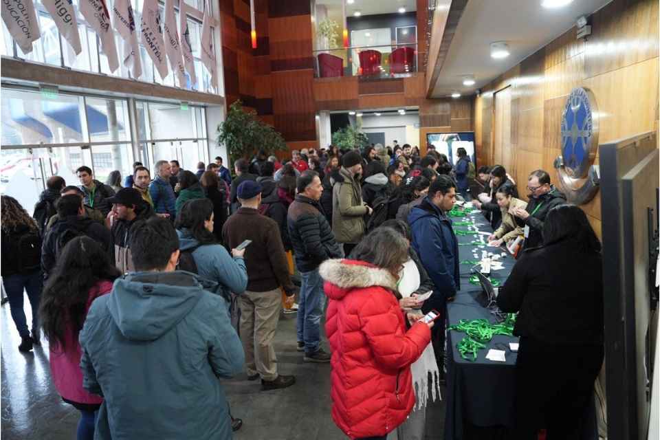 Seminario internacional en UFRO: AgriFood Summit Araucanía conectó la salud del suelo con la salud humana