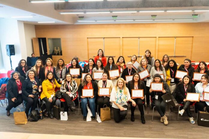 60 mujeres emprendedoras de Santa Bárbara, Quilaco y Coronel se gradúan del programa “Yo Puedo, Mujer Emprendedora 2025” 60 mujeres emprendedoras de Santa Bárbara, Quilaco y Coronel se gradúan del programa “Yo Puedo, Mujer Emprendedora 2025”