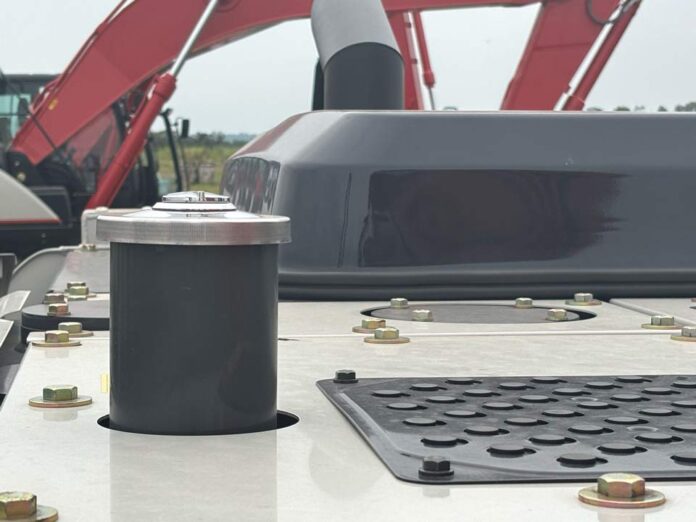 El sistema de llenado integrado mejora la eficiencia de las excavadoras en el campo