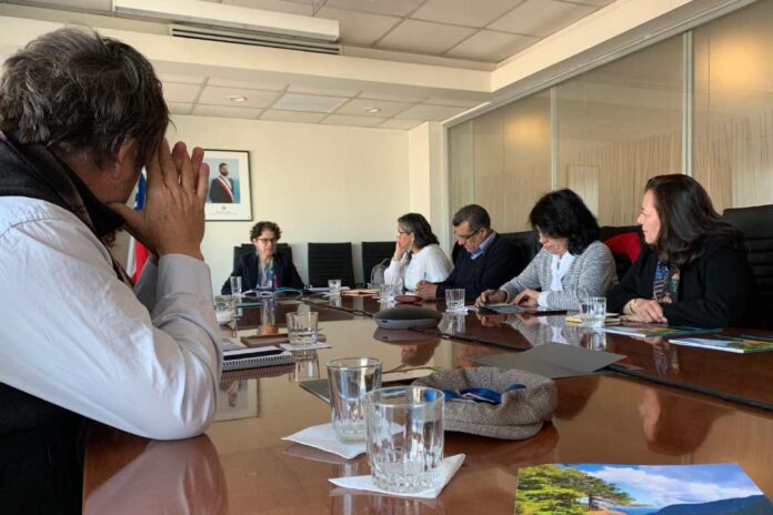 Ministra de Medio Ambiente recibe propuestas para el turismo sostenible en áreas protegidas Ministra de Medio Ambiente recibe propuestas para el turismo sostenible en áreas protegidas