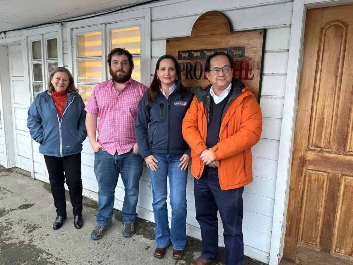 Aproleche Osorno alza la voz y expone urgencias del sector lechero Aproleche Osorno alza la voz y expone urgencias del sector lechero