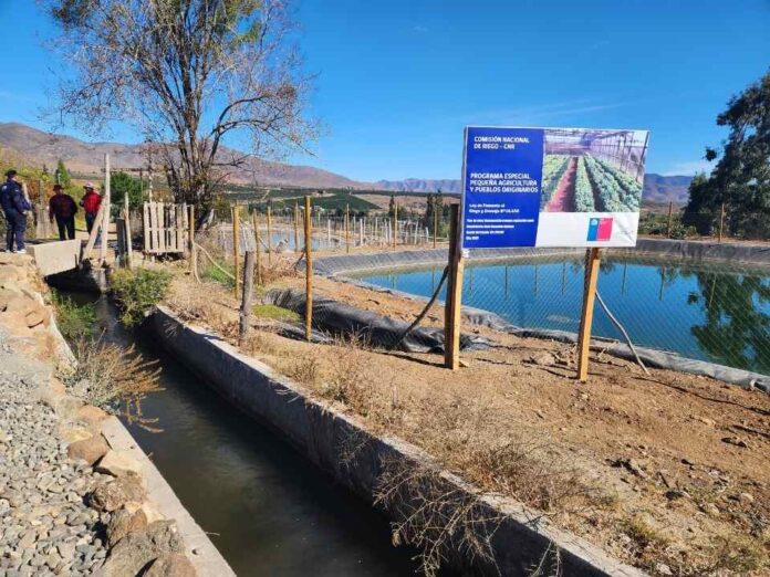 Comisión Nacional de Riego invita a los pequeños agricultores del norte del país a presentar sus iniciativas a llamado nacional por $4.200 millones (1) Comisión Nacional de Riego invita a los pequeños agricultores del norte del país a presentar sus iniciativas a llamado nacional por $4.200 millones