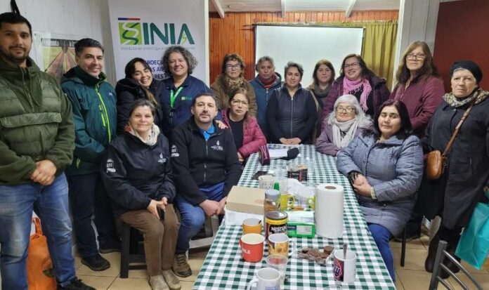 Mujeres rurales de San Nicolás avanzan hacia la certificación orgánica de semillas con apoyo de SAG e INIA Mujeres rurales de San Nicolás avanzan hacia la certificación orgánica de semillas con apoyo de SAG e INIA