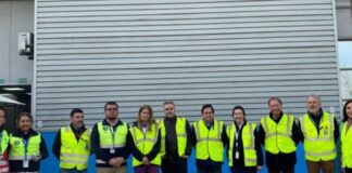 Preparando la nueva temporada Frutas de Chile se reúne con aerolíneas y empresas de servicios logísticos de carga aérea