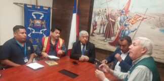 CONAF, SAG y Municipio de Arica impulsarán estrategia conjunta para combatir la mosca de la fruta