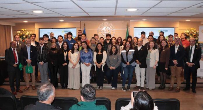 Corfo y Santo Tomás impulsan la innovación en apicultura con proyecto SmartBee en Rancagua