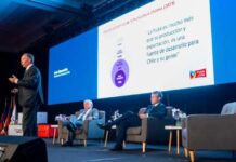 En seminario «Día del Comercio Global» de CSAV: Presidente de Frutas de Chile destacó el rol crucial de las exportaciones para el bienestar y la estabilidad económica del país En seminario «Día del Comercio Global» de CSAV Presidente de Frutas de Chile destacó el rol crucial de las exportaciones para el bienestar y la estabilidad económica del país