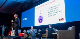 En seminario «Día del Comercio Global» de CSAV Presidente de Frutas de Chile destacó el rol crucial de las exportaciones para el bienestar y la estabilidad económica del país