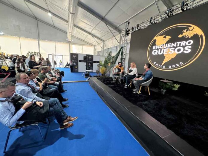 Food Service 2025. INIA y FIA fortalecen el desarrollo de quesos artesanos (1) Impulsando la innovación y calidad: Conversatorios de INIA y FIA fortalecen el desarrollo de quesos artesanos. Espacio Food Service 2025