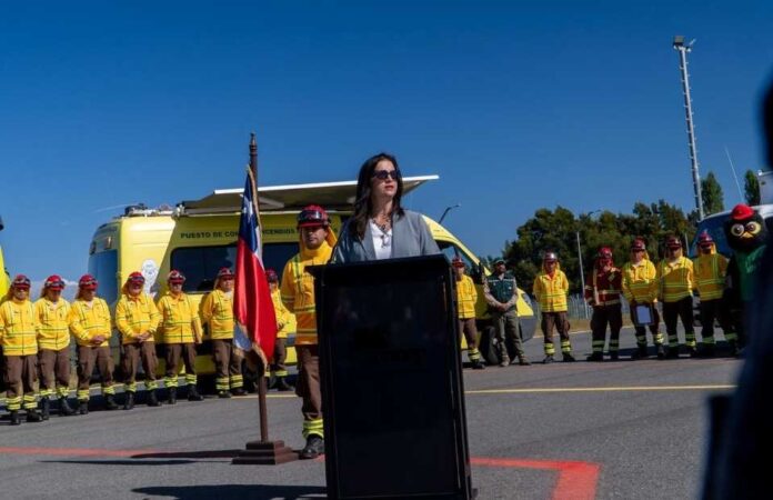 Gobierno presenta plan de acción para enfrentar incendios forestales en la Región del Biobío: inversión supera los $23 mil millones