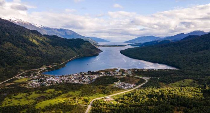 Puyuhuapi obtiene certificación Green Destinations Plata Aysén suma su segundo destino líder en turismo sustentable en Chile con apoyo de Corfo Puyuhuapi obtiene certificación Green Destinations Plata: Aysén suma su segundo destino líder en turismo sustentable en Chile con apoyo de Corfo