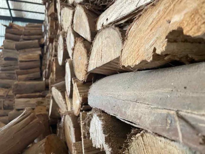 Biobío hace el llamado a postular al Sello Calidad de Leña para fortalecer el mercado y mejorar la calidad del aire en la región Biobío hace el llamado a postular al Sello Calidad de Leña para fortalecer el mercado y mejorar la calidad del aire en la región