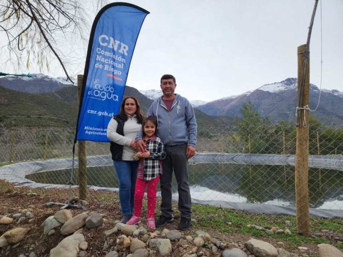 Concurso exclusivo para mujeres de la CNR Postulación hasta el 10 de diciembre: pequeñas agricultoras de Atacama y Coquimbo podrán postular sus proyectos al concurso exclusivo para mujeres de la CNR