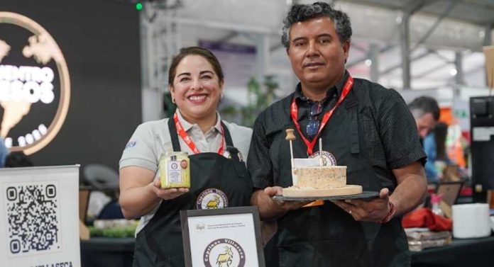 Productora caprina de Ovalle Yasna Molina ganó medalla de bronce en mundial de quesos realizado en Suiza
