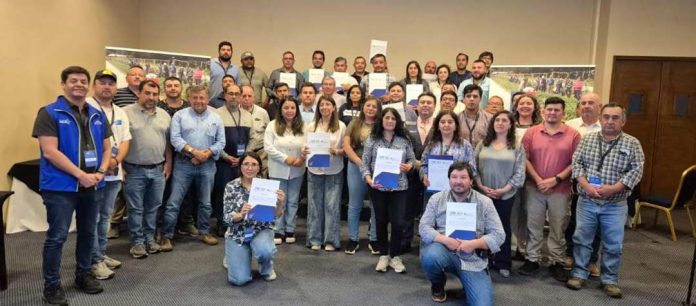 Regantes de Ñuble se capacitan en nueva jornada impulsada por la CNR Regantes de Ñuble se capacitan en nueva jornada impulsada por la CNR