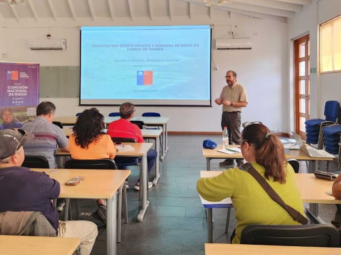 Regantes y organizaciones presentan sus requerimientos en estudio de diagnóstico de oferta hídrica y demanda de riego en cuenca del río Choapa