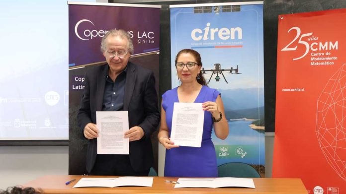 FCFM y CopernicusLAC Chile firman convenio de colaboración con el Centro de Información de Recursos Naturales